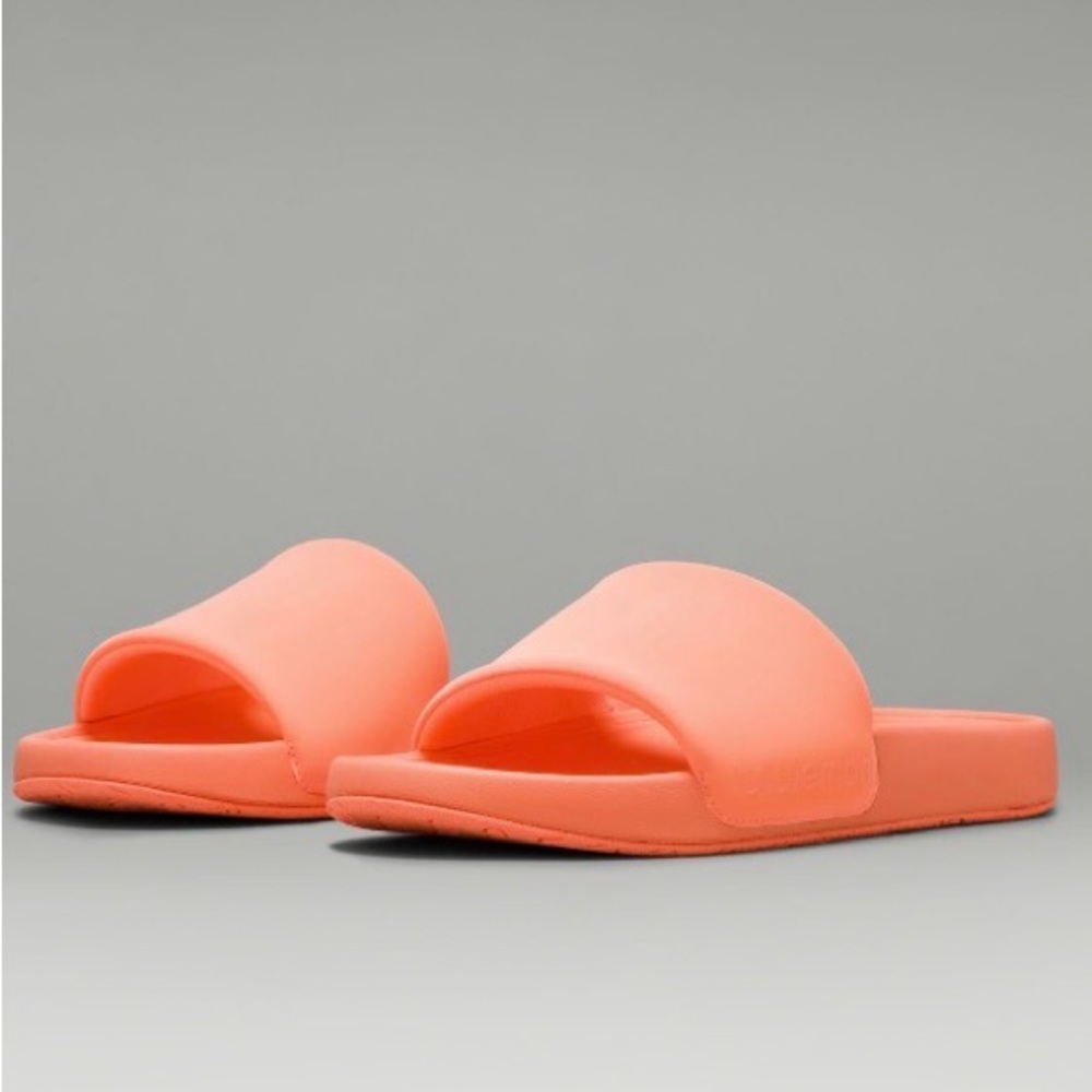 Lululemon NIB Women’s Restfeel Slides JUICY PEACH SIZE 6 SOLD OUT
